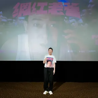 王識賢在《網紅爸爸》搞笑演出，一改老大嚴肅形象