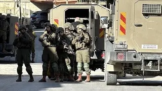Israeli occupiers injure 6 Palestinians, army detains ambulance crews in occupied West Bank