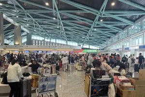 赴陸中轉 金門小三通旅客爆量 金門人怨返鄉一票難求