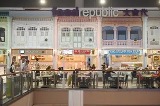 Buoyed by the international halo of “Singapore quality”, established local F&B brands brought Nanyang flavours to the Chinese market in the early 2000s.