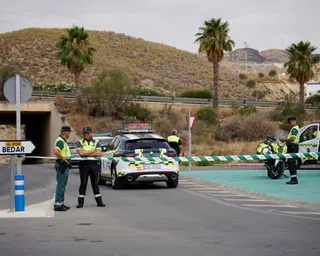 Police block access to Bédar after deadly wildfires in the region.