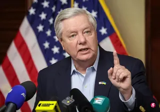 美国共和党籍资深参议员格雷厄姆2024年3月18日在访问乌克兰基辅期间，出席新闻发布会。 （路透社档案照片）
