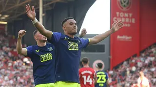 Lewis Dobbin celebrates scoring a goal for Preston against Sheffield United