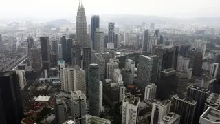 分析员指出，尽管面对成本压力，民众的消费能力依然强稳，一个月就花了超过700亿令吉。（档案照）
