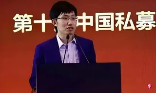 彭博亿万富豪指数显示，梁文锋成为世界最富有AI企业创始人。 （互联网）