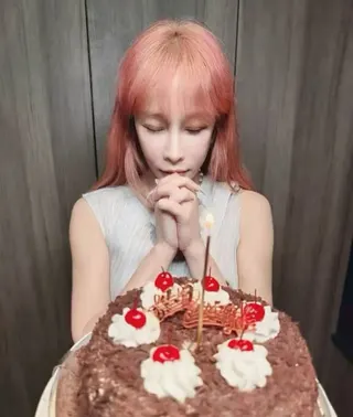 温嵐16日迎接生日。翻攝landywen IG