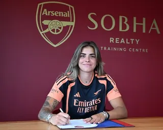 Misa Rodríguez signs for Arsenal.