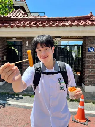 P.O（表志勳）在《鐵拳教育》中飾演「奉靳代」，人氣水漲船高。（圖／翻攝自IG @pyojihoon_official）