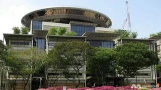 在酒店和学校性侵14岁女学生 前体育教师认罪待判