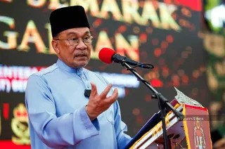 Another Petronas tanker that has been granted clearance to transit the Strait of Hormuz is expected to arrive in Melaka early next month, Prime Minister Datuk Seri Anwar Ibrahim said. Pic by ZULAIKHA ZAINUZMAN