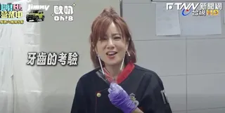 莎莎製作的甜點，竟成了「牙齒的考驗」。（圖／好看娛樂提供）