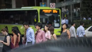 我国第二季就业总人数持续增加 裁员率上升