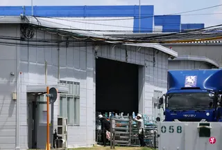 日本最大的零部件供应商之一爱信（Aisin）在震中附近设有一家工厂，目前还未确定工厂何时能全面恢复运作。 （路透社）
