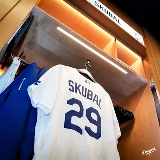道奇隊新成員史庫柏報到。圖片取自X＠Dodgers
