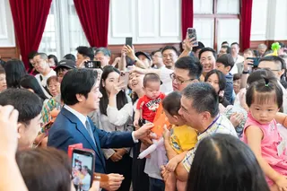 賴清德出席「115年總統府暨國家安全會議員工家庭日」，感謝同仁化解國安危機增產報國。 圖：總統府提供