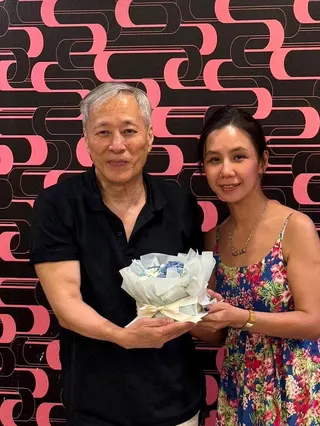 姜厚任(左)認愛童芯，遭受輿論考驗。圖／摘自臉書