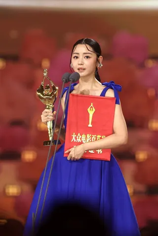 8月10日，第38屆大眾電影百花獎頒獎典禮暨閉幕式在北京舉行，香港演員衛詩雅憑藉...
