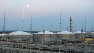 A stock photo of a refining and petrochemical plant in Nizhnekamsk (stock photo)