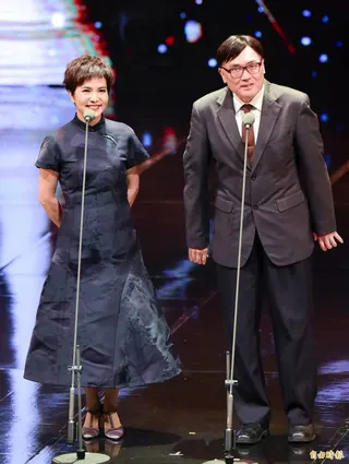 楚雲(右)在90年代廣播圈極具分量，陳凱倫形容他宛如「低音歌王」。(資料照，記者胡舜翔攝)