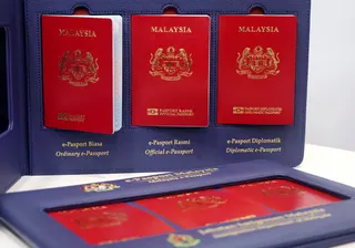 The Immigration Department has dismissed viral claims that Malaysia's 10-year passport validity exceeds international limits and can cause travellers to be barred from boarding flights. — NSTP/EIZAIRI SHAMSUDIN