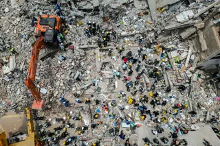 Hope fades as teams dig for survivors in Colombia earthquake