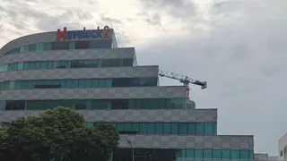 47岁女子涉在购物中心伤害13岁少女 两人相信是母女