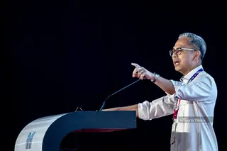 Communications Minister Datuk Seri Fahmi Fadzil says PH leaders will meet soon to discuss accelerating reforms and taking firm action on law violations and major scandals. – Bernama file pic