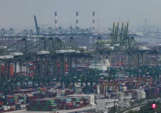 7月我国电子产品出口同比大涨112%，幅度高于6月的约105%，这主要归功于人工智能相关需求坚挺。 （档案照片）