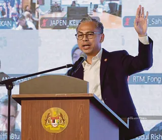 Communications Minister Datuk Seri Fahmi Fadzil will ask telecommunications companies (telcos) to explain allegations that excessive numbers of prepaid lines are being registered under individuals' names and potentially misused for scams. Bernama pic