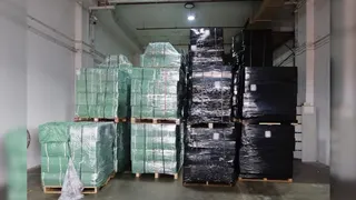 关税局在樟宜自由贸易区仓库 起获8万多条冒牌香烟