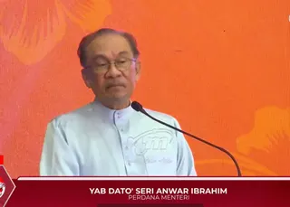 Prime Minister Datuk Seri Anwar Ibrahim today said allegations of wrongdoing involving Tabung Haji and Felda must be dealt with firmly, stressing that action should be taken regardless of whether those involved are Malay- or Muslim-linked. - PIC CREDIT: FB/anwaribrahimofficial