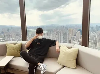 周杰倫和平大苑豪宅招待星友。翻攝IG＠jaychou