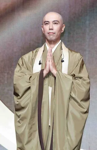 藥師寺寬邦透露自己最愛的臺灣味是「豆花與仙草」。（圖／三立提供）
