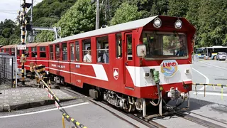 日本通勤铁路转型观光列车 大幅涨价引居民不满