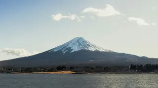 A seven-year-old boy was left alone on Mount Fuji at an altitude of 2,000 metres with just snacks and a soft drink for eight hours while his father and older brother continued their climb. — Unsplash pic
