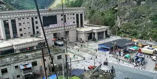A clip circulating online shows people on the ground fleeing, moments before the landslide struck. Photo: Handout