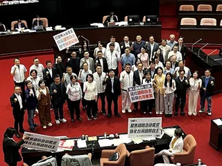 台立法院今三讀通過以國民黨團版本為主的「強化國防自主暨無人載具產業發展條例」，拍...