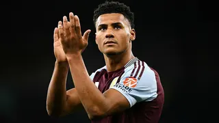 Ollie Watkins applauds Aston Villa fans after a game against Manchester City in April  2025