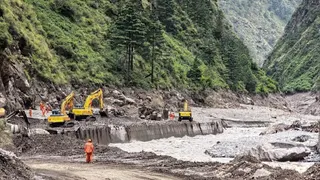 西藏北部发生5级地震 离尼泊尔山洪地区数百英里