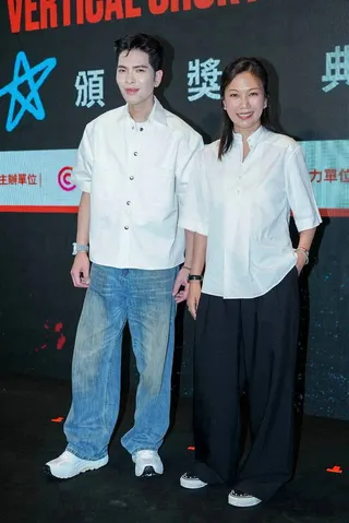 Summer（右）和蕭敬騰今出席「拍短劇—直式短劇創作挑戰賽」。記者沈昱嘉／攝影