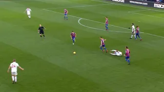 Mike Dean does not given a free-kick when Stoke City's Xherdan Shaqiri goes down