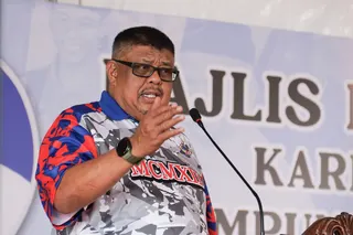 Melaka Chief Minister Datuk Seri Ab Rauf Yusoh has hinted that the state legislative assembly could be dissolved by the end of this month. - NSTP/DANISH ROSENI